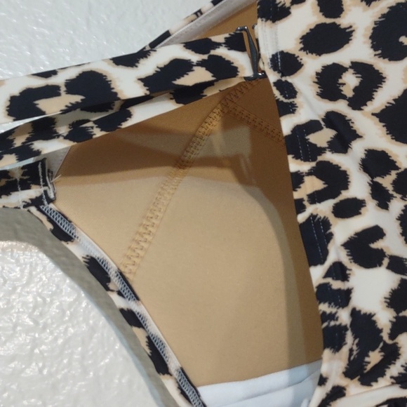 NEW WITHOUT TAGS OLD NAVY LEOPARD ONE PIECE SWIMSUIT 4X PLUS - Picture 7 of 9